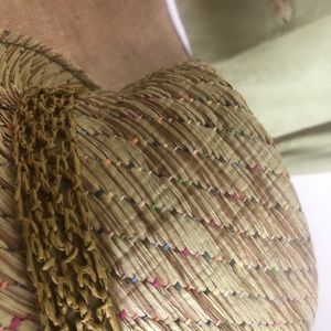 Beautiful hat Pistil